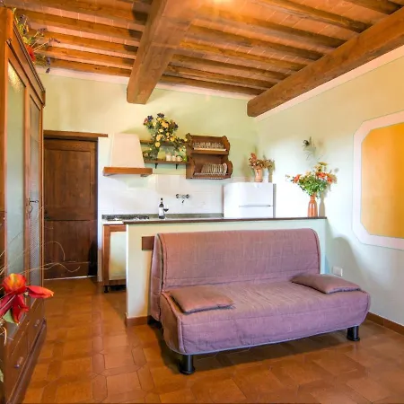 Snug Farmhouse In Castiglione Del Lago With Pool Pucciarelli