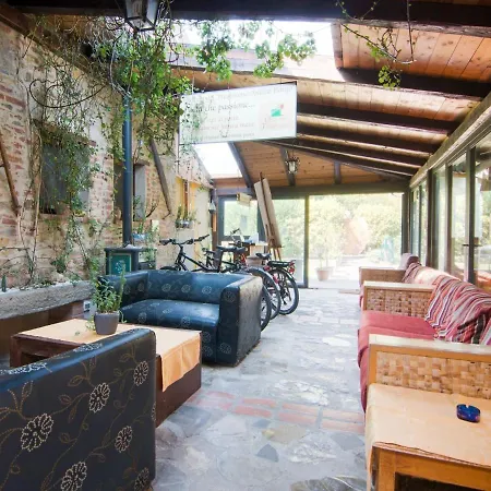 Snug Farmhouse In Castiglione Del Lago With Pool